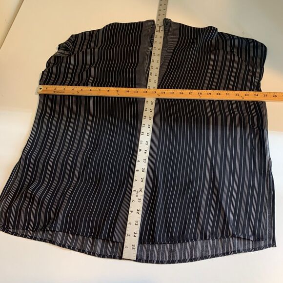 Vince Blouse Women XS Extra Small Black White Stripe Dolman V Neck Slouchy Tunic - Picture 10 of 13